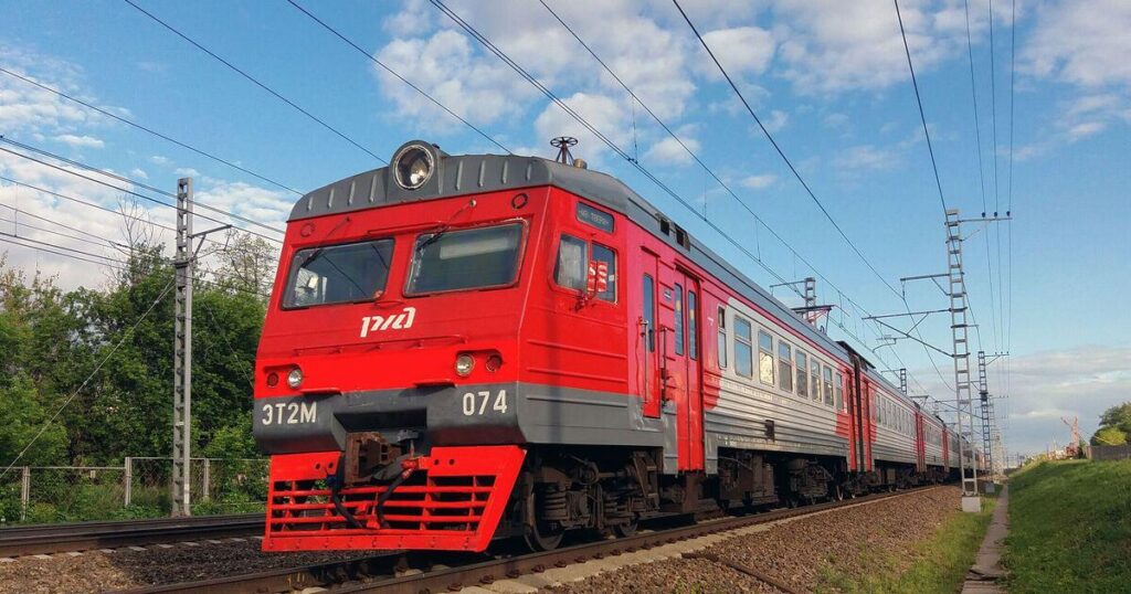 国有鉄道が380億ポンドの負債を抱え、職員を一時解雇し、ロシア経済が破綻