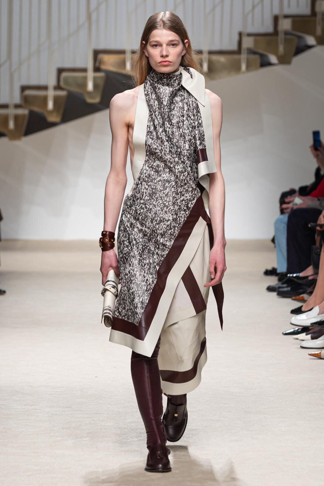 トッズ 2026-27年秋冬ウィメンズコレクション - イタリアの伝統的な職人技を称えて｜写真4