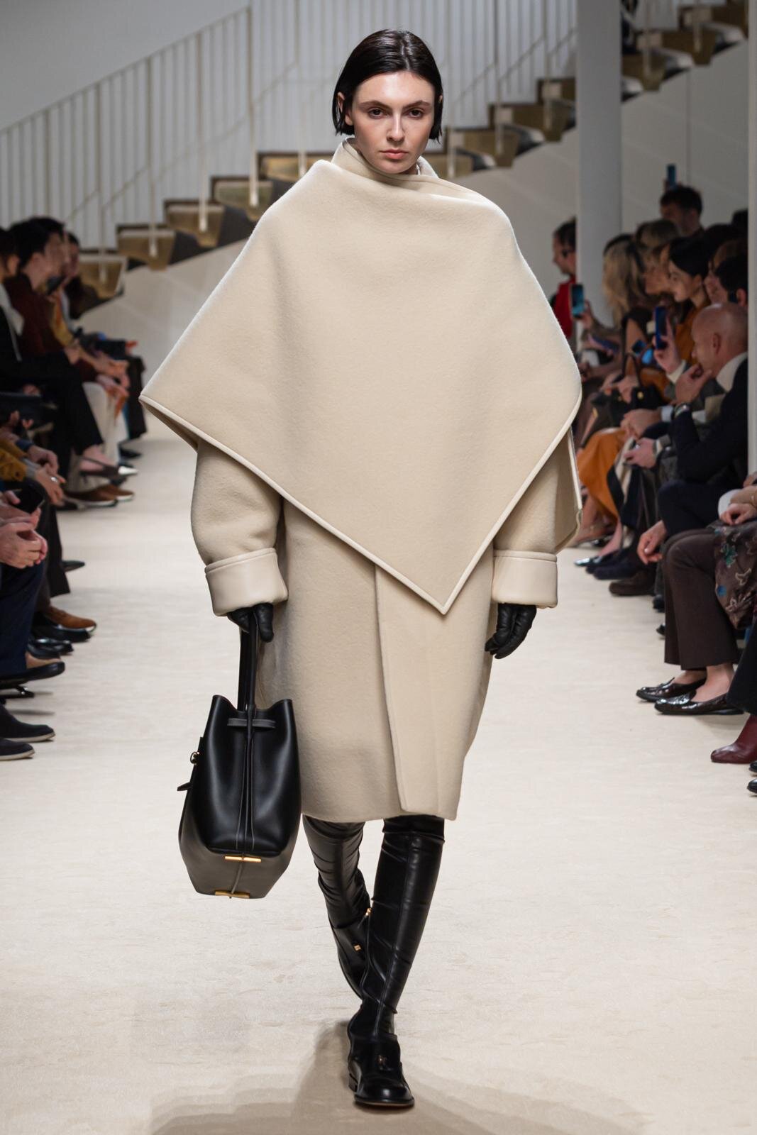 トッズ 2026-27年秋冬ウィメンズコレクション - イタリアの伝統的な職人技を称えて｜写真8