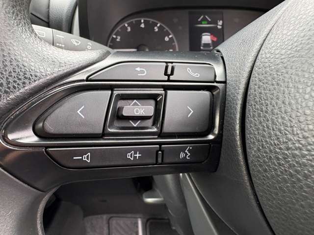 トヨタ ヤリス 1.0 X モデリスタエアロ/純正ナビ/Bカメラ/ETC 山梨県の詳細画像 その11