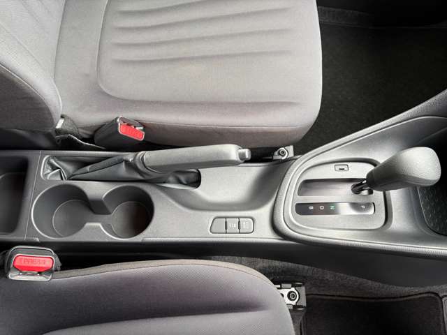 トヨタ ヤリス 1.0 X モデリスタエアロ/純正ナビ/Bカメラ/ETC 山梨県の詳細画像 その15