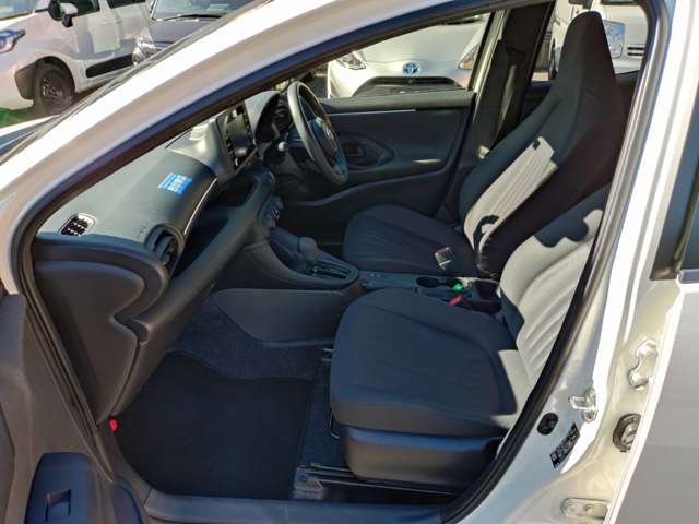 トヨタ ヤリス 1.0 X モデリスタエアロ/純正ナビ/Bカメラ/ETC 山梨県の詳細画像 その19