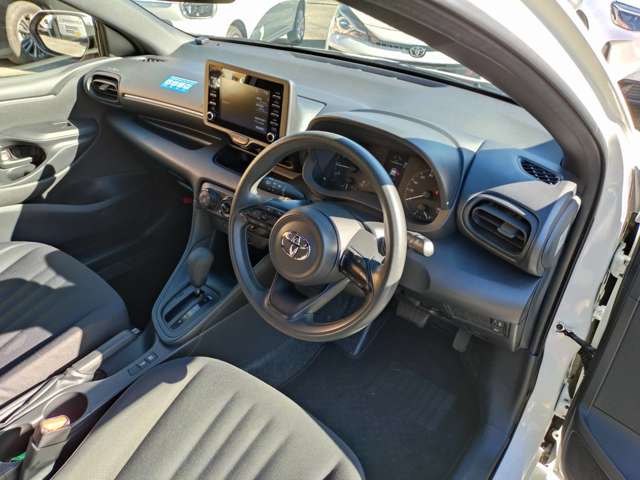 トヨタ ヤリス 1.0 X モデリスタエアロ/純正ナビ/Bカメラ/ETC 山梨県の詳細画像 その8