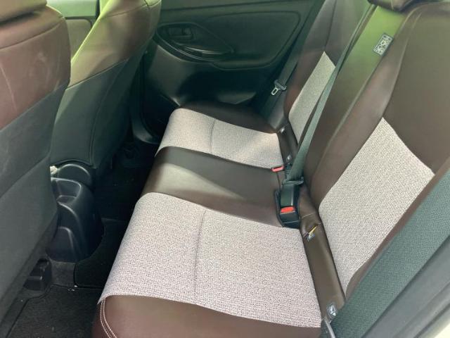 WECARSでは各商談席に大型モニターをご用意しております!見やすい大画面でゆったりと全国の在庫をご覧いただけます!是非ご来店お待ちしております!