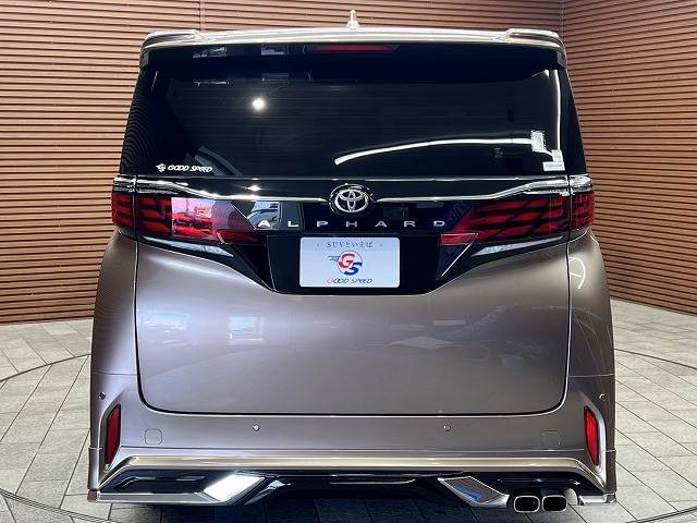 遠方販売もお任せ下さい。弊社御成約の６割が遠方のお客様です！日本全国どちらにでもお車の販売・ご納車が可能でございます。