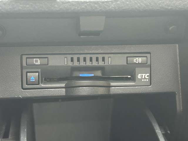 【 ＥＴＣ 】今やカーライフにおける重要性はナビにも匹敵するのではないでしょうか？セットアップを行うことで利用可能になります！