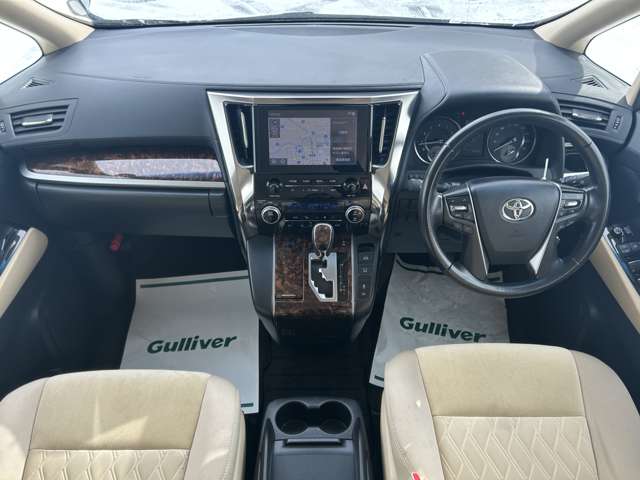 Ｒ０４ トヨタ アルファード ２．５Ｘが入荷致しました！！◆気になる車は専用ダイヤルからお問い合わせください！メールでのお問い合わせも可能です！◆試乗可能です！