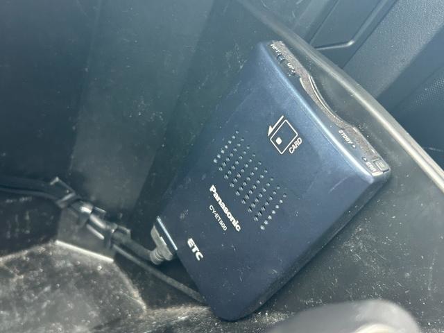 【 ＥＴＣ 】今やカーライフにおける重要性はナビにも匹敵するのではないでしょうか？セットアップを行うことで利用可能になります！