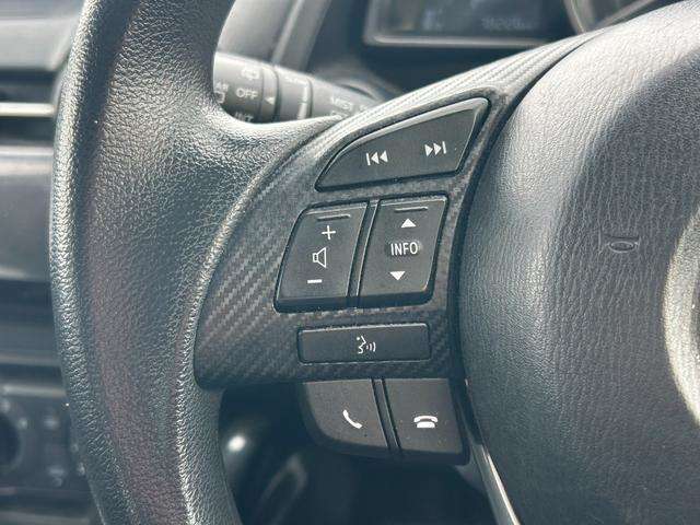 【 ステアリングスイッチ 】手元のスイッチでナビ操作が可能です！！非常に便利な機能です。取り付けのナビによってはオプション設定となっております！詳しくはスタッフまで♪