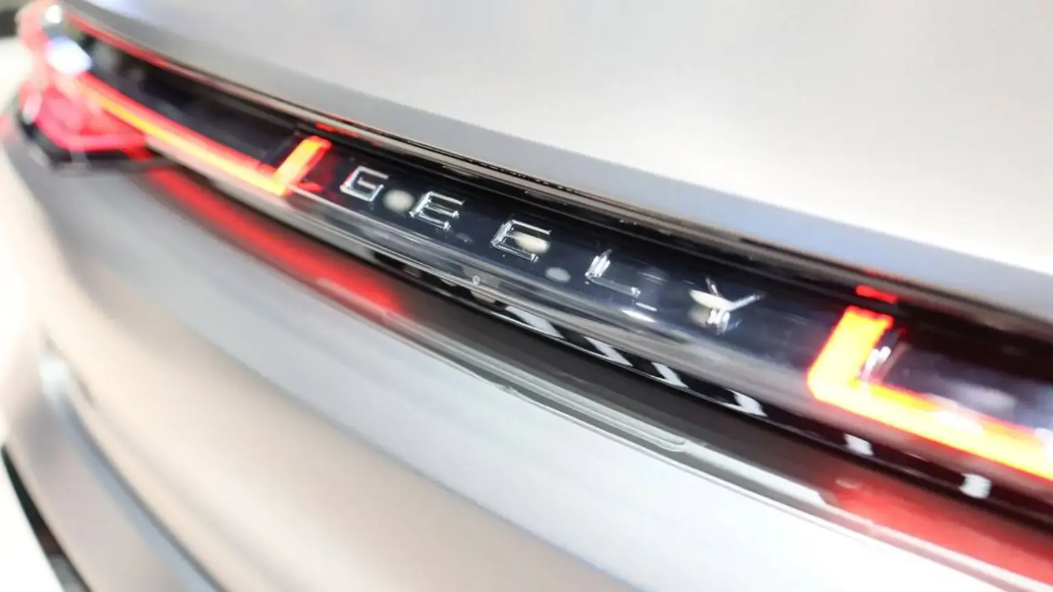 吉利(ジーリー)がスペイン市場に参入、電動SUVとハイブリッドで攻勢 吉利(ジーリー)がスペイン市場に参入、電動SUVとハイブリッドで攻勢