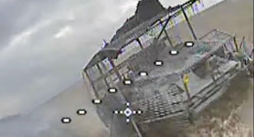 ウクライナの第411無人機連隊、機械化プッシュに失敗し戦車とAPCを破壊（ビデオ）