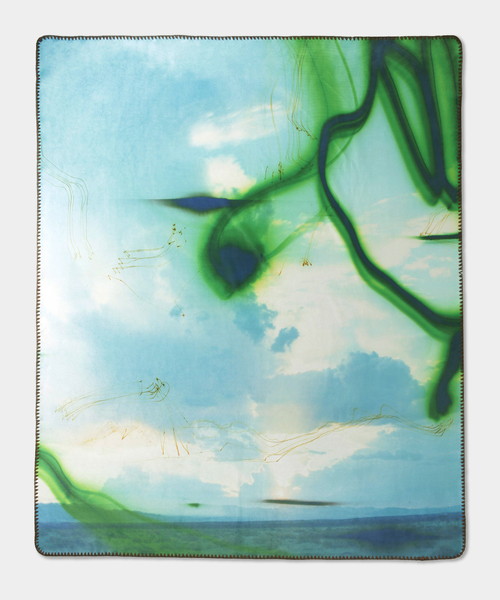 YBA & BEYOND-Wolfgang Tillmans FLEECE BLANKET／価格：19,800円（税込）