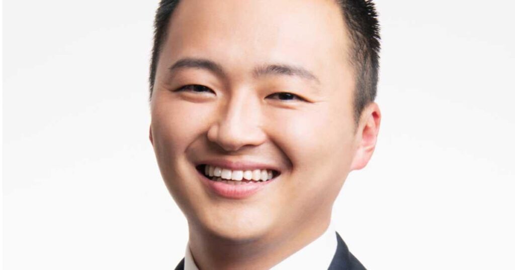 「場合によっては血を流していただかないといけないこともあるかもしれない」自民候補者 討論会での“持論”が波紋…映像拡散で本人が釈明した「真意」 | 女性自身