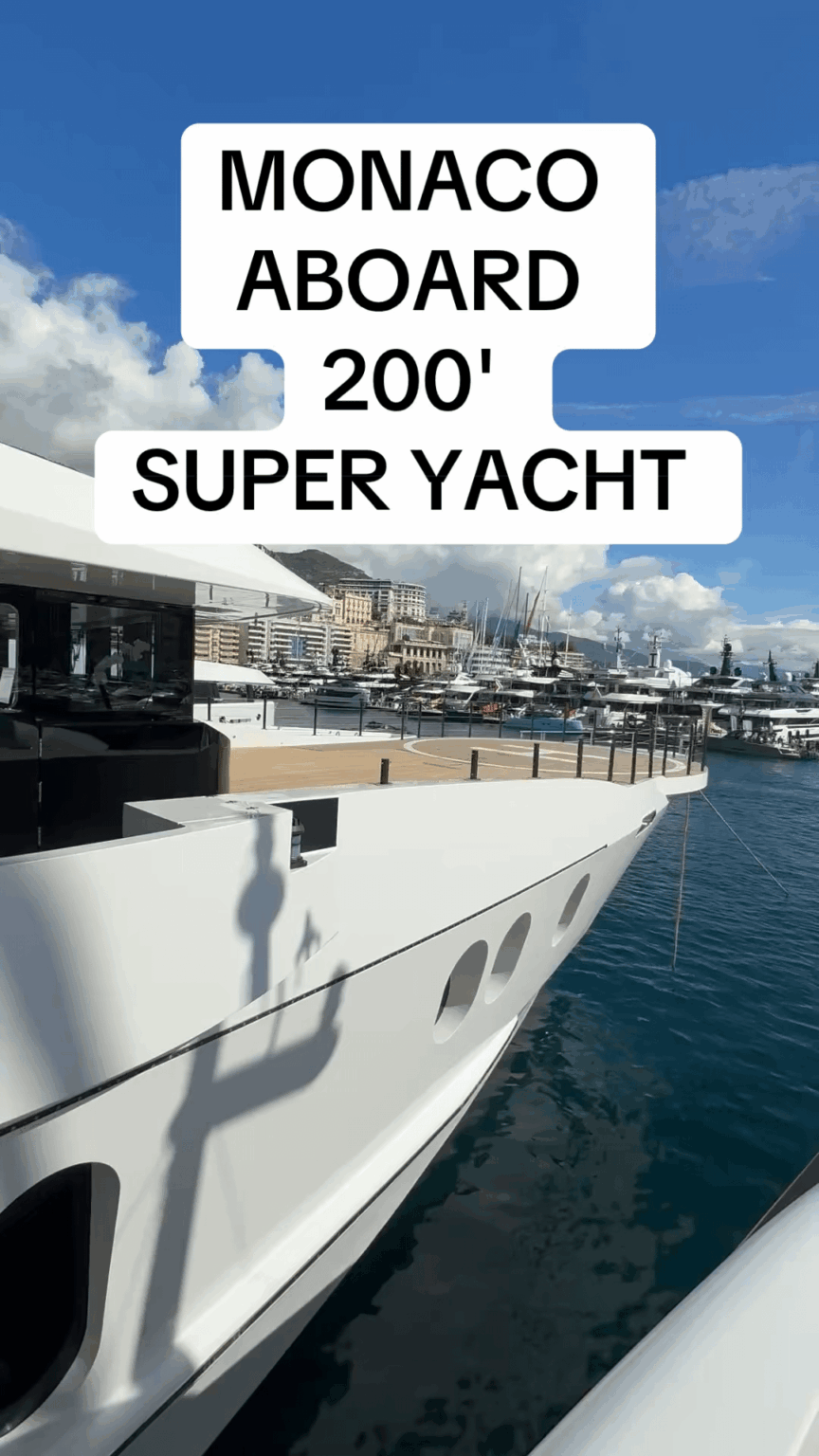 200'スーパーヨットとヘリパッド付きモナコ！あなたが思うこと？