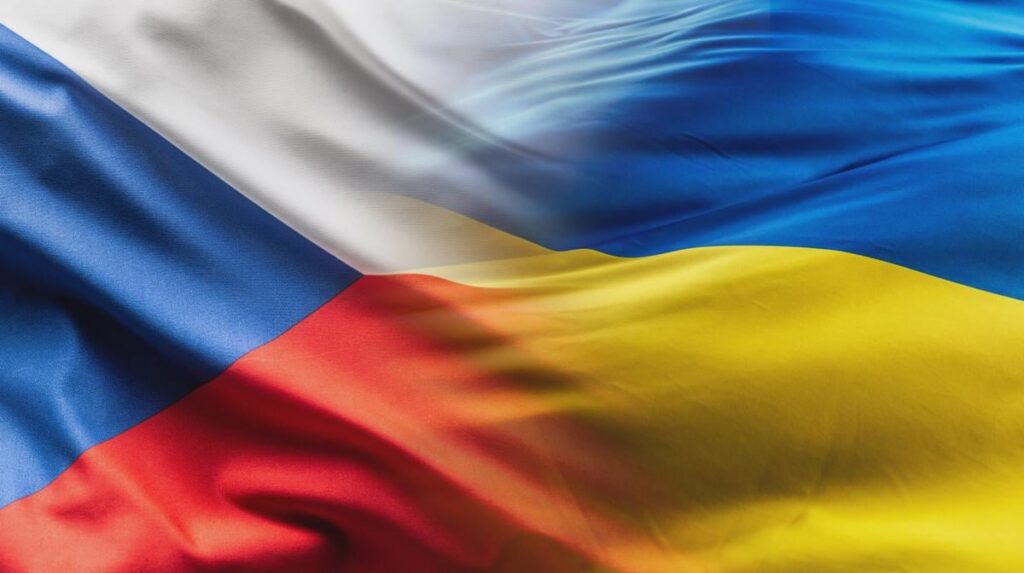 NATO、チェコがウクライナ向けに大量の大口径砲弾を発見、募金活動は続くと発表