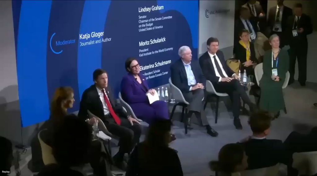 ミュンヘン安全保障会議：米国上院議員、グラハム氏とブルメンタール氏は、ウクライナにトマホークを与え、二次制裁を強化するよう呼びかける。駐スウェーデンのウクライナ大使は立ち上がって、これは昨年と同じ言葉だと言う一方、その間に米国はウクライナ援助の99％を削減した。