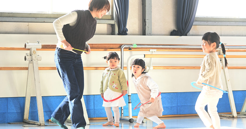 《岡山市北区／ギフト リトミック スクール》将来困らない力を遊びの中で育む。「感覚統合×自己肯定感」。【PR】 - Webタウン情報おかやま