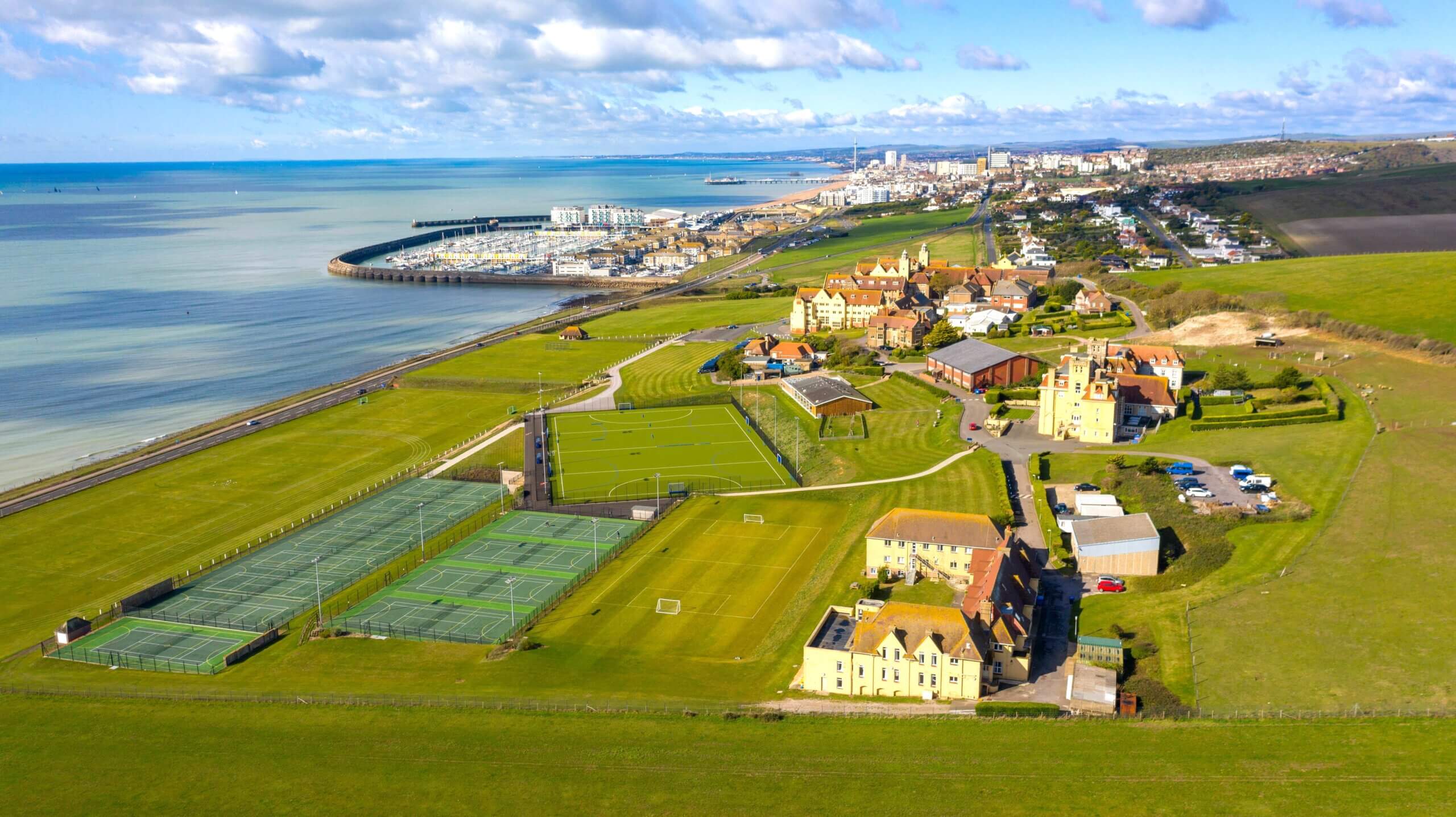 ©️Roedean School