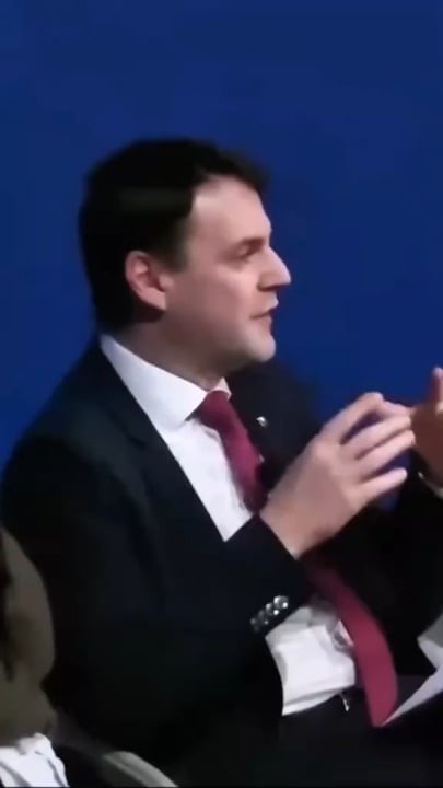 クリントンがプルシンカを破壊