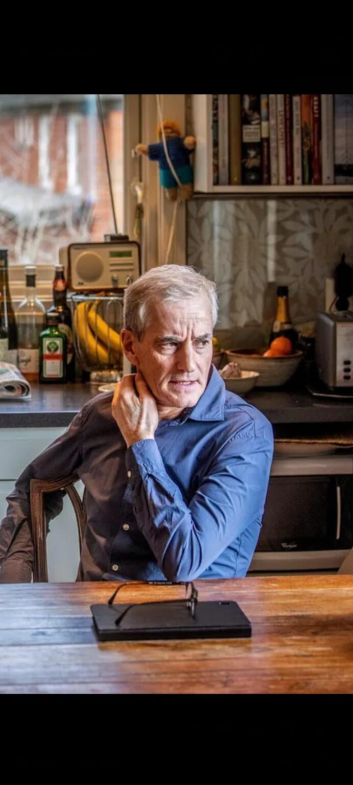 ストア首相はメッテ・マリッツ皇太子妃とエプスタインの関係を前例のないほど批判した。 ストア首相はメッテ・マリッツ皇太子妃とエプスタインの関係を前例のないほど批判した。