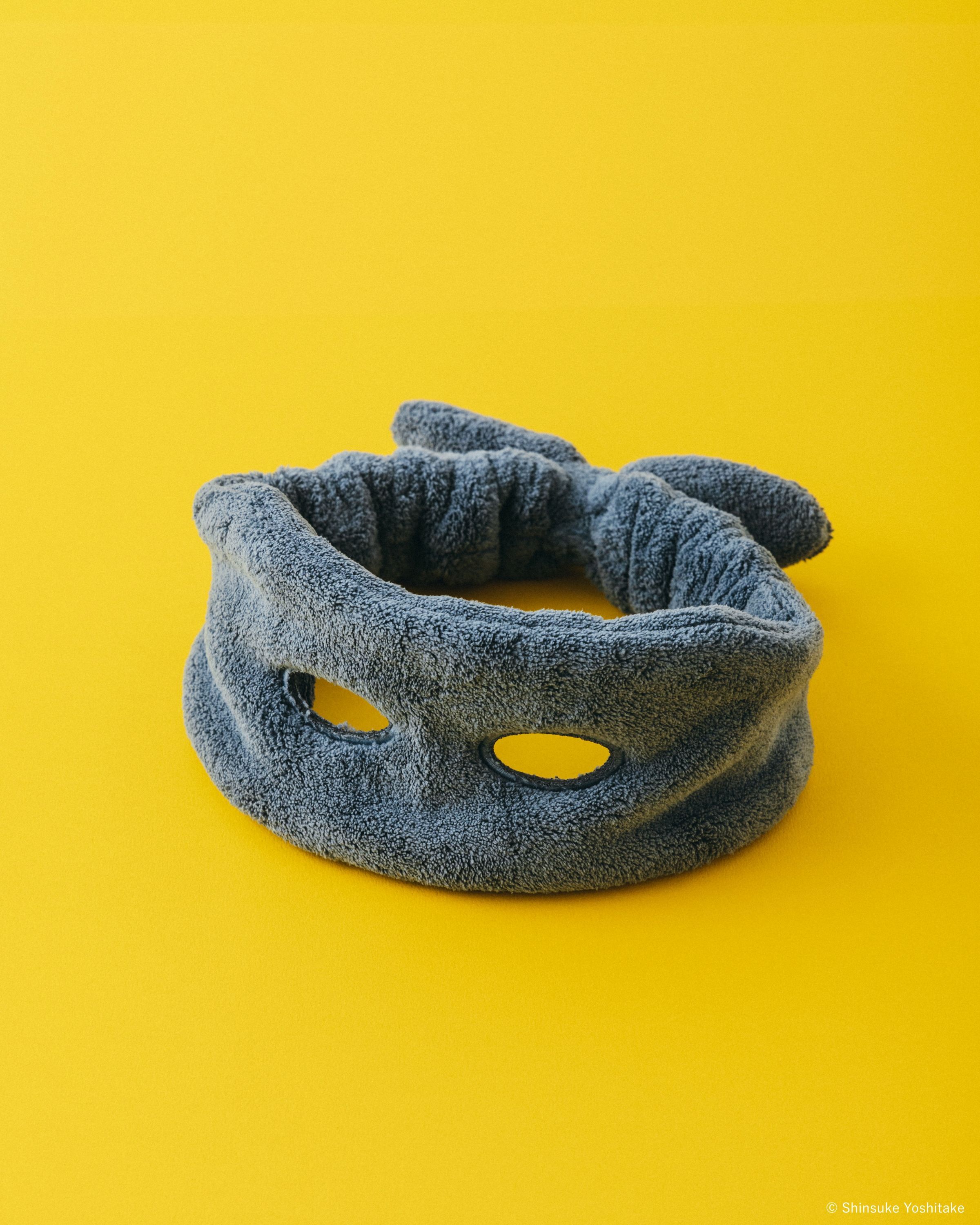 大どろぼうになれるヘアバンド　撮影：清水奈緒 　(C)Shinsuke Yoshitake