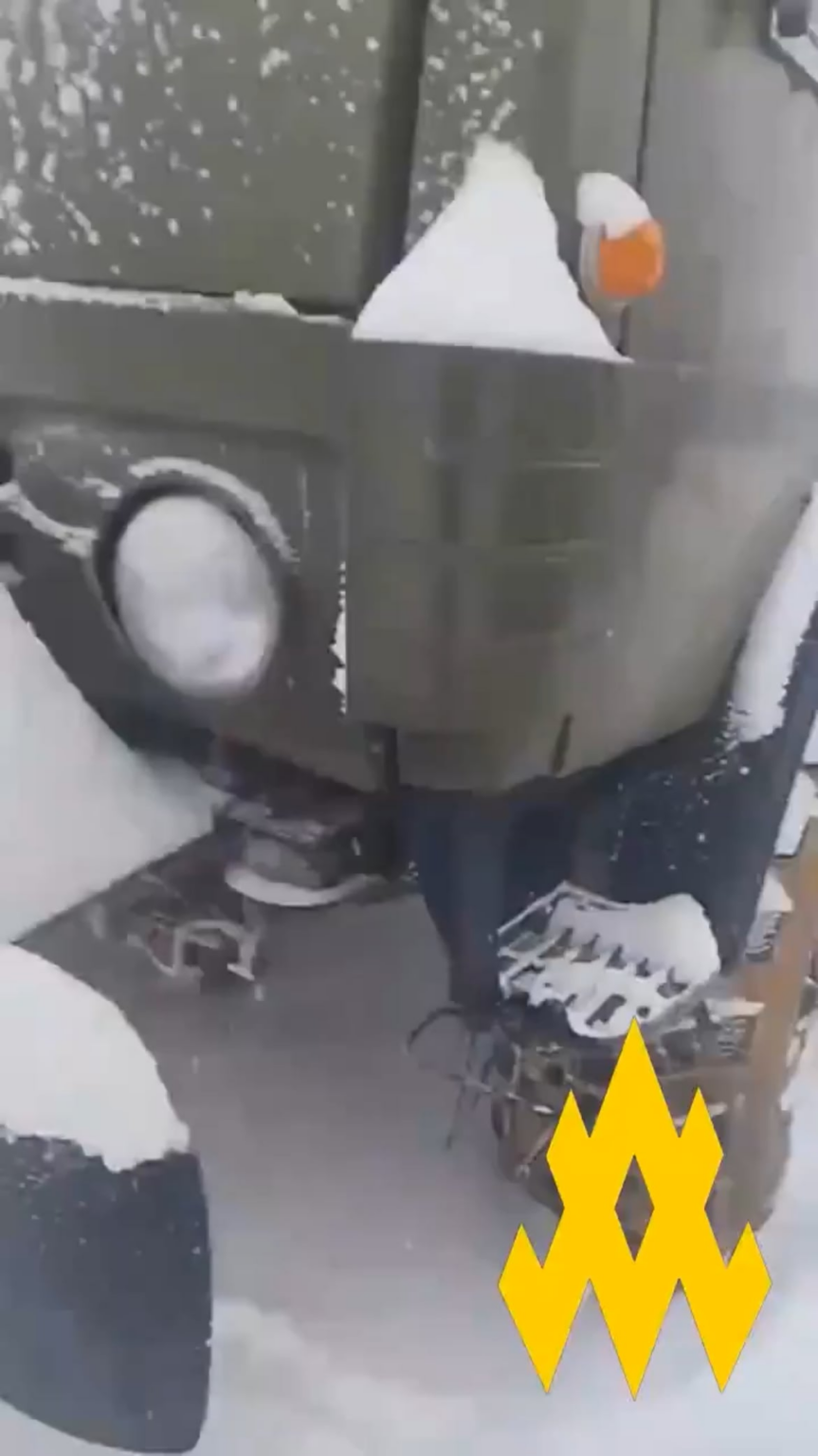 ATESHのエージェントは、スームィ戦線への配備前にブリャンスク地方でロシアの電子戦機器を妨害した。潜入捜査官がメンテナンス中に燃料タンクを汚染し、KAMAZ ベースの電子戦システム「Omut」を無効にしました。 2026 年 2 月 12 日公開