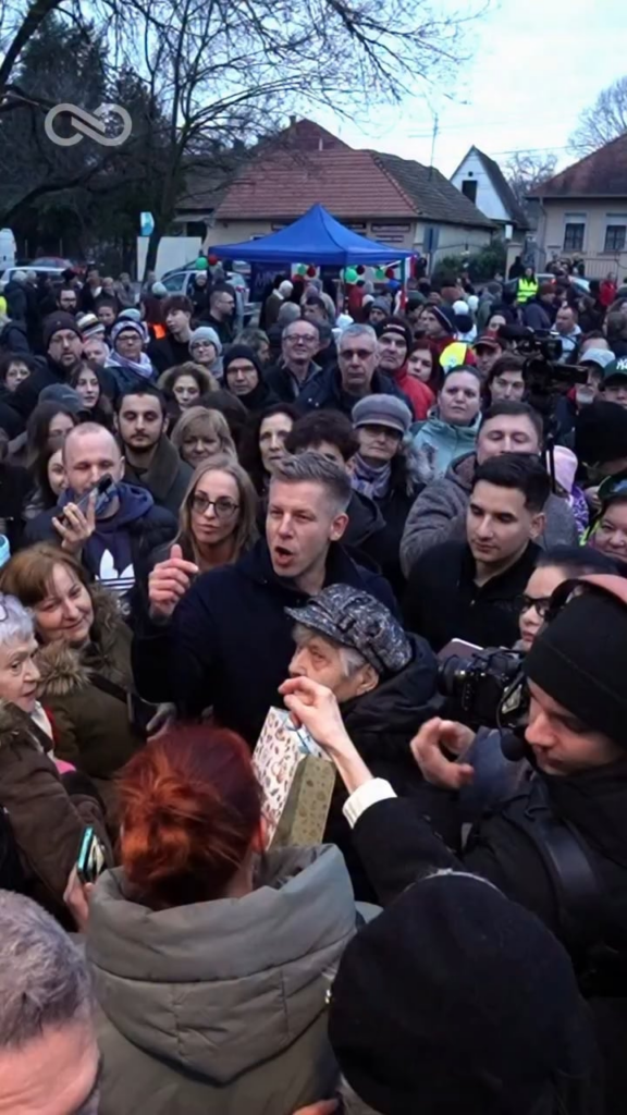 90歳になった叔母は孫たちの投票窓口となる。尊敬！