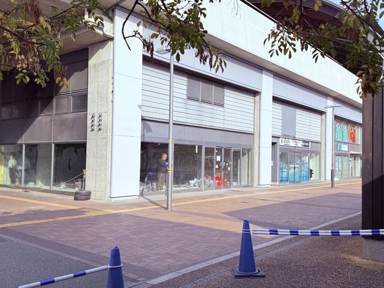 2026年4月に「や台ずし」の新店舗がオープン予定の「庄や JR高知駅店」跡地の様子