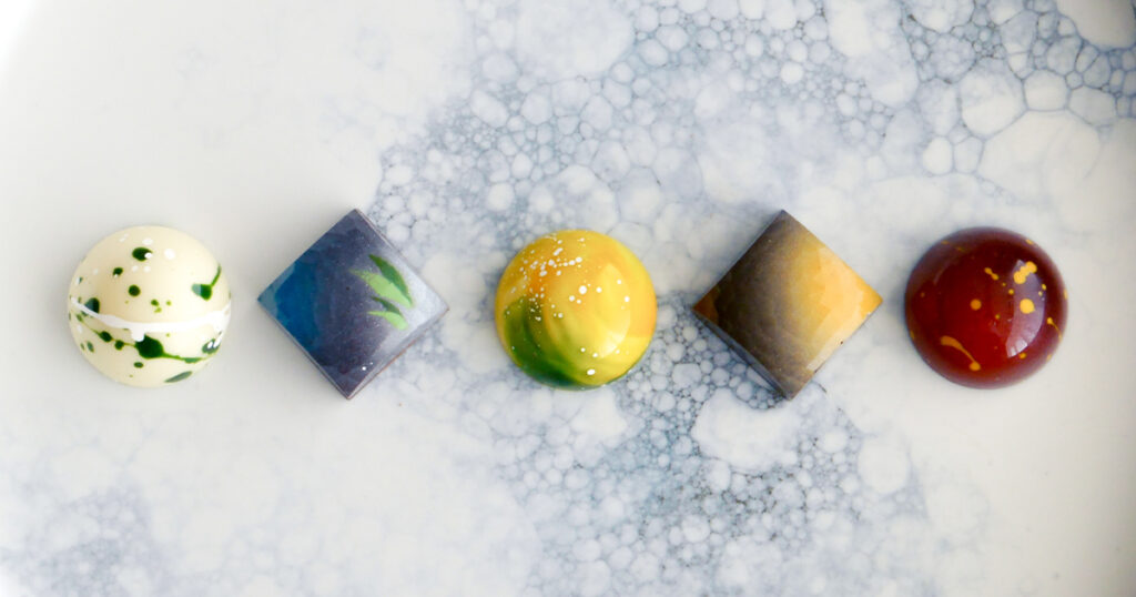 【“ビジュ映え”のバレンタインチョコ3選】 沖縄・人気ショコラティエから限定発売！ - WWDJAPAN