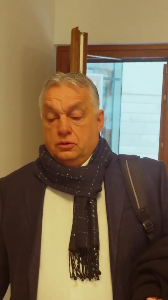 最新のプロップビデオでは、オルバンは神経衰弱になりかけているように見えますが、グラーツでは十分ではありません...