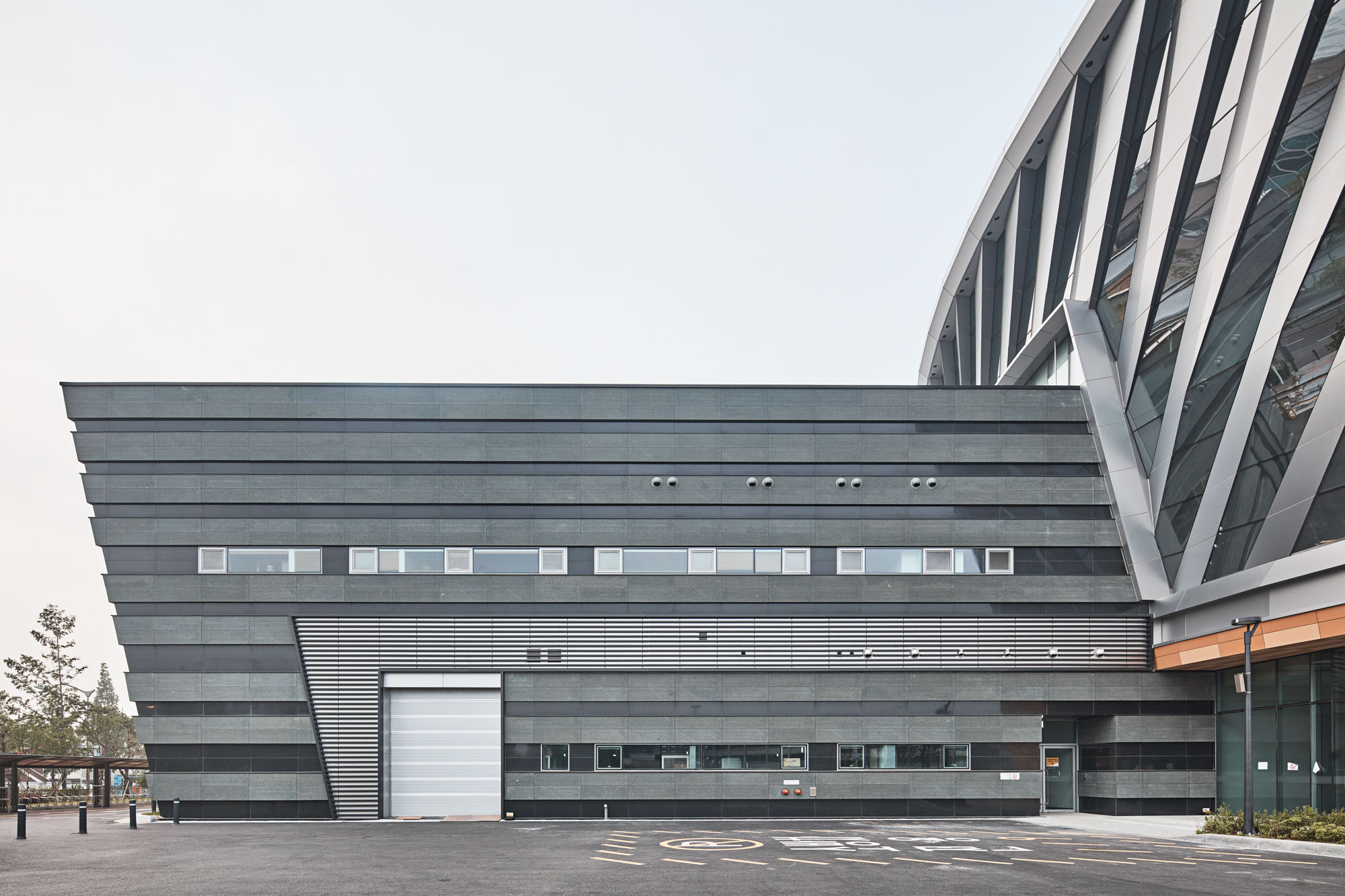 〈韓国国立航空博物館(National Aviation Museum of Korea)〉HAEAHN Architecture
