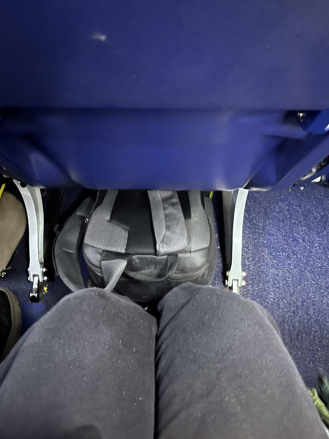 ライアンエアー、ご覧のとおり、私のバッグはぴったり入ります