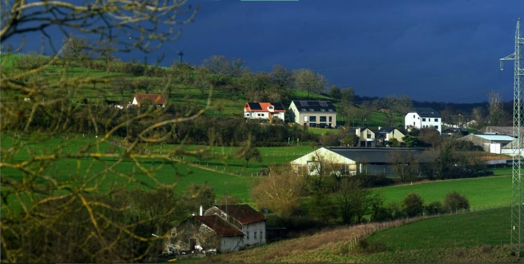 マンテルナッハ村を歩く