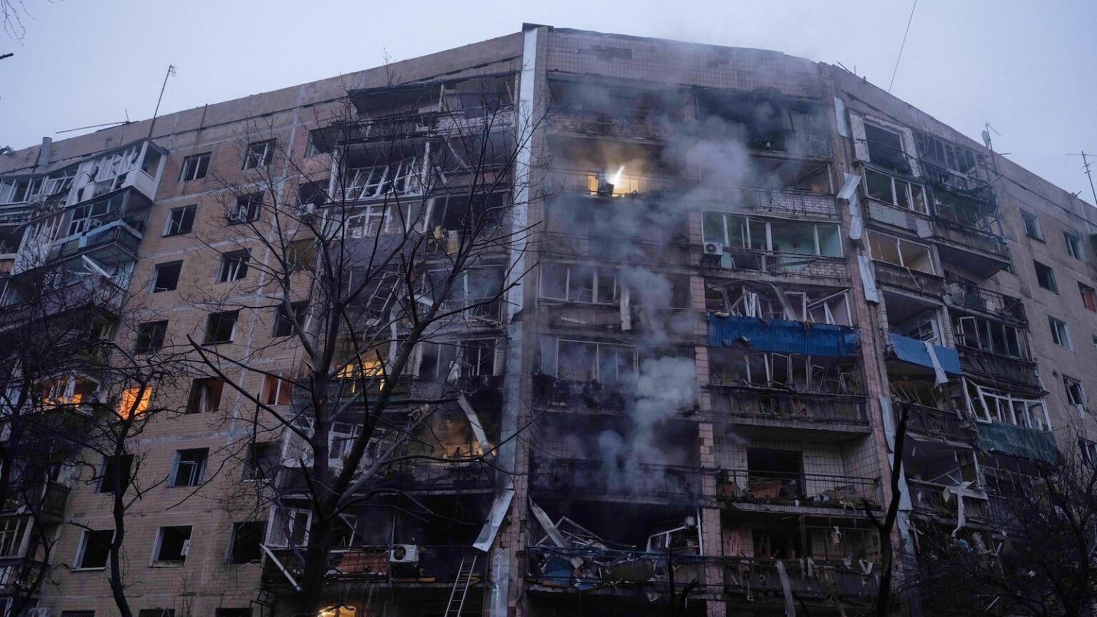 ゼレンスキー大統領、最近の攻撃を受けてウクライナ戦争はロシアにとって「耐えられない」ものになるはずだと語る