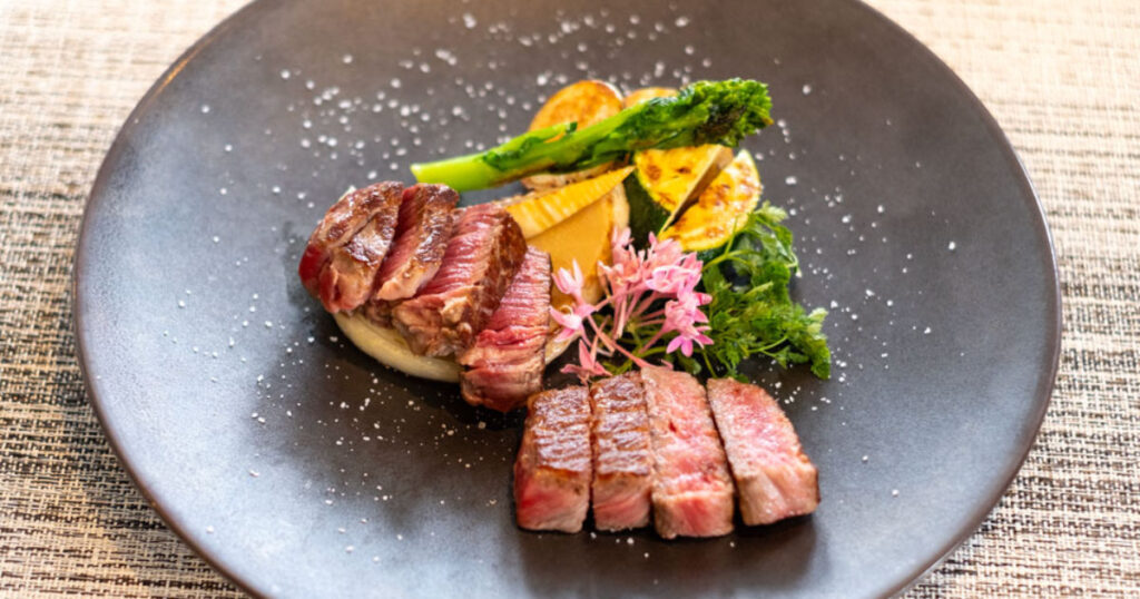 三宮で神戸牛をカジュアルに♪『KOBE STEAK Tsubasa 本店』のランチコース | Kiss PRESS(キッスプレス)