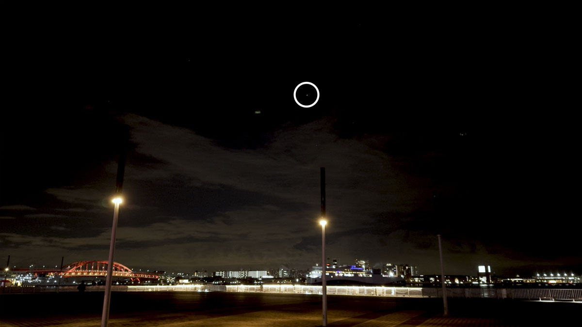 地上から“宇宙”とつながる数分間♪神戸港から国際宇宙ステーションを観測してきた [画像]