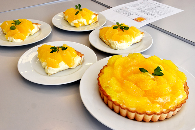 最優秀に選ばれた、１年村形虹心さんが手がけたハッサクのチーズタルト