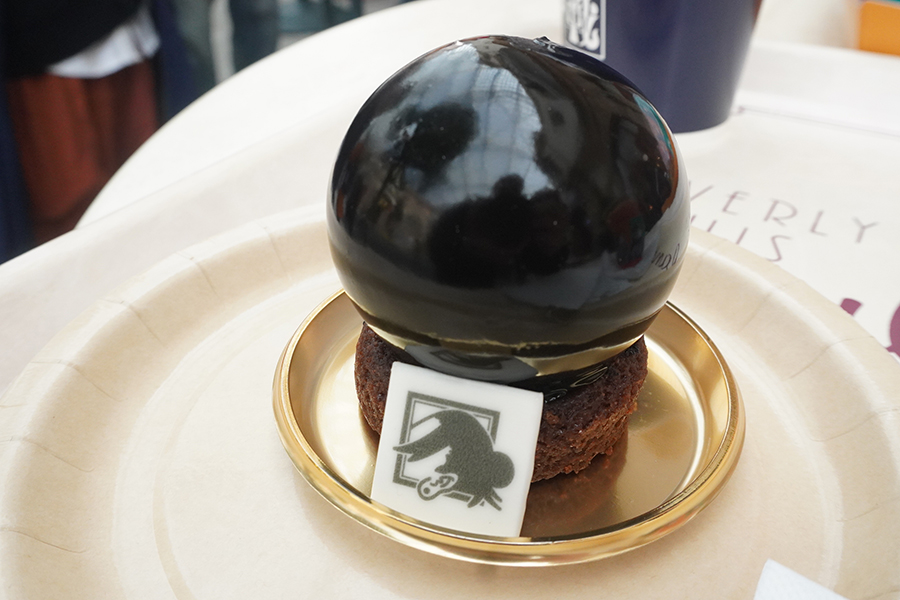 連日完売も…USJ×呪術廻戦、丸呑みする?「呪霊玉ケーキ」が人気沸騰中 | Lmaga.jp 連日完売も…USJ×呪術廻戦、丸呑みする?「呪霊玉ケーキ」が人気沸騰中 | Lmaga.jp