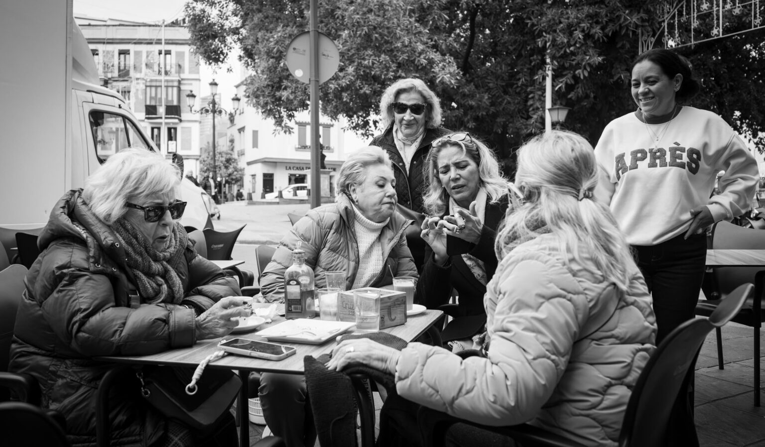 セビリア、トリアナの女性たち。