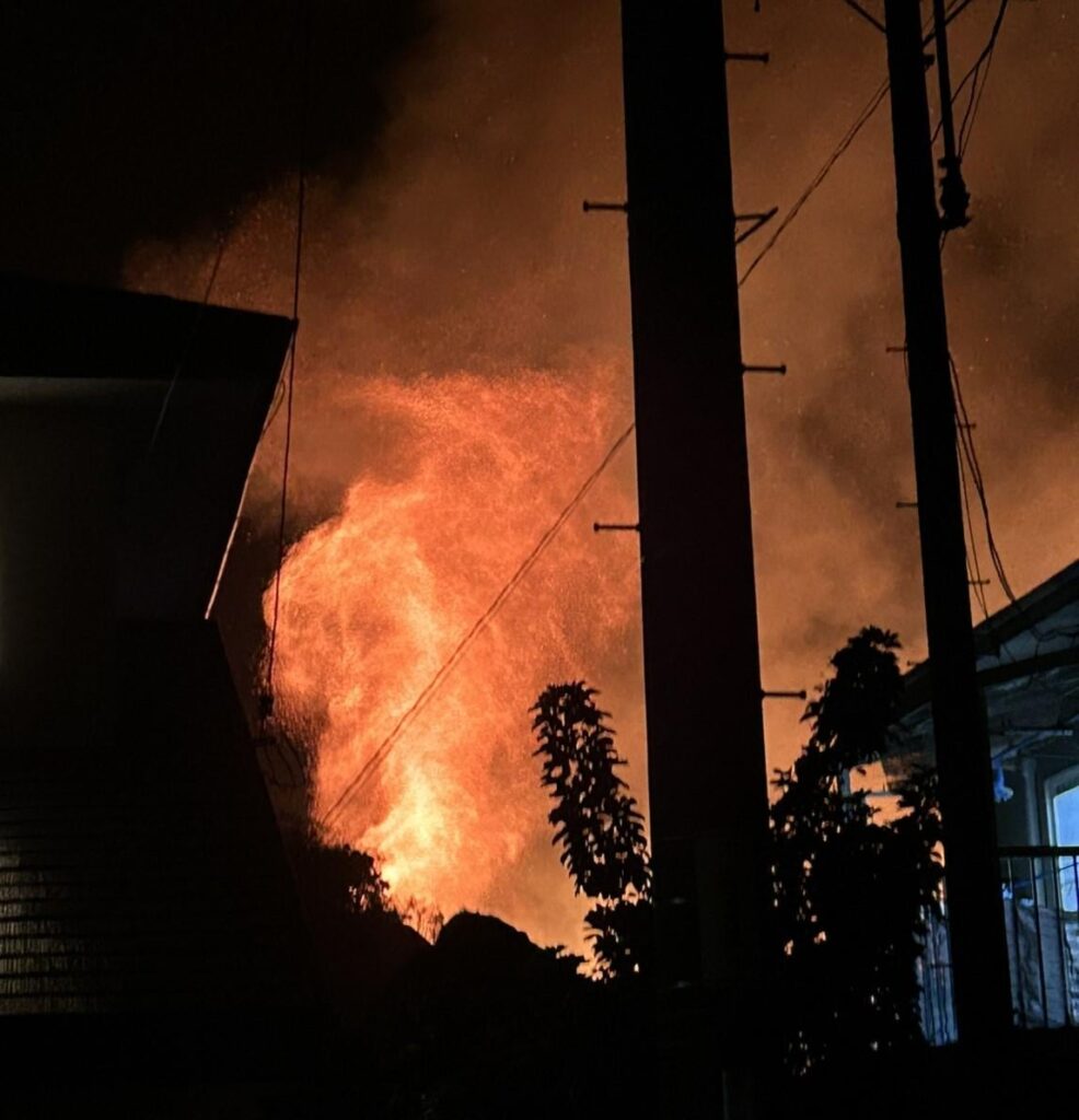 下関市の寺院で火事 焼け跡から2人の遺体 5人と連絡取れず 女性から「助けて」と通報 山口