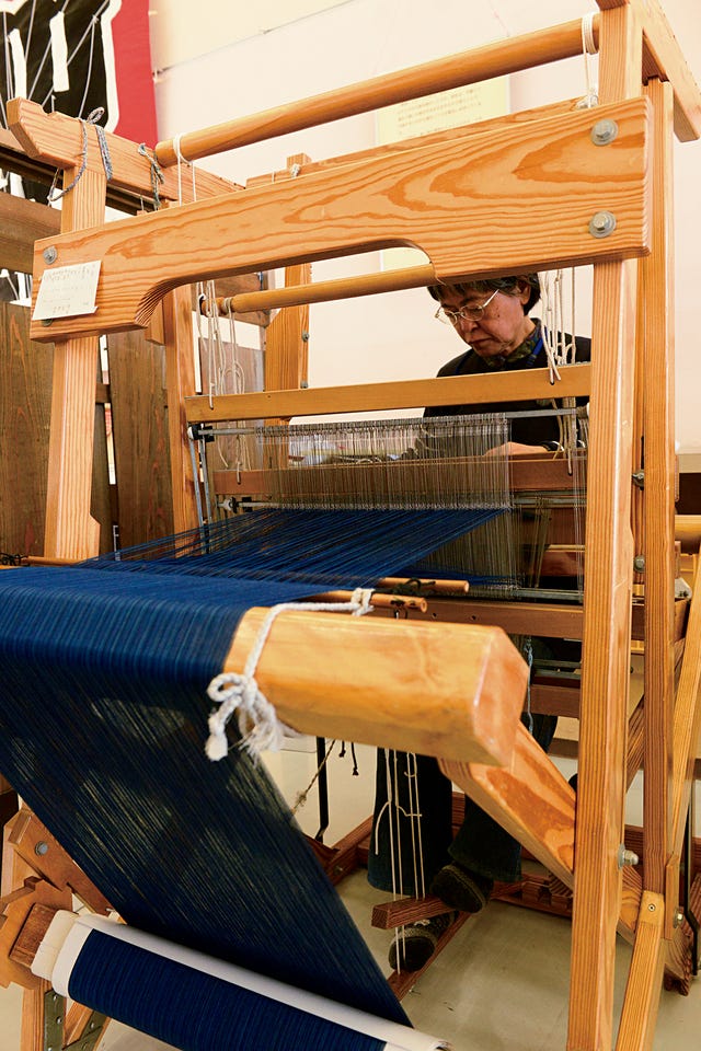 現代の川越唐桟の機織り