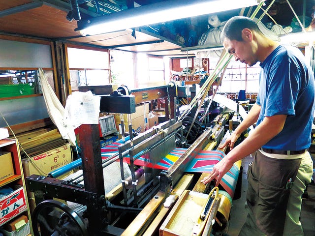 秩父銘仙の本織り