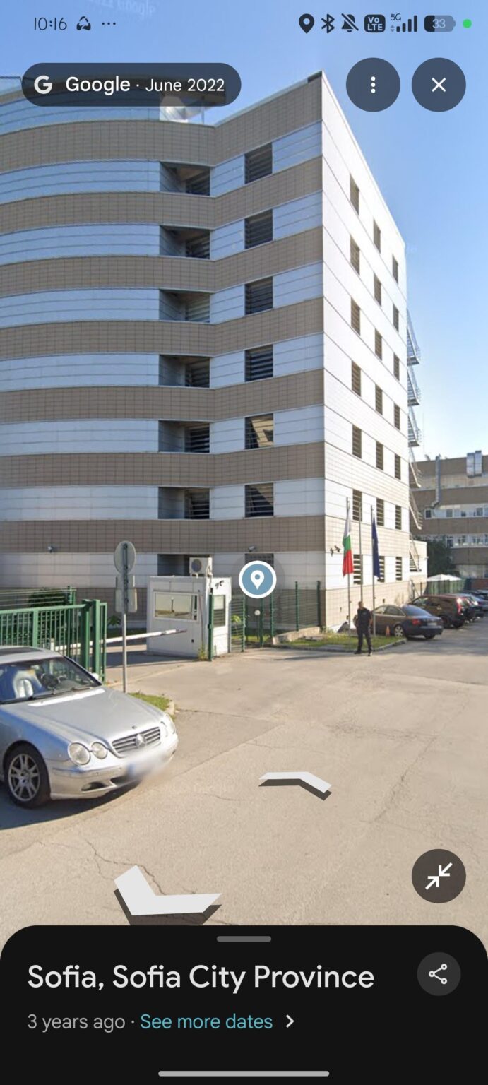 2月4日、GDBOP前でザムンダ返還を求める抗議活動