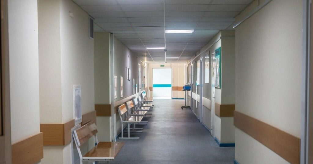 KRUSの健康貢献をめぐる紛争。農家は医療制度の穴を埋めることができるだろうか？