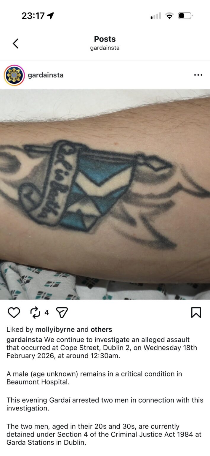 ボーモント病院の身元不明男性の腕にタトゥー。