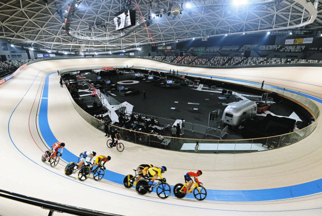 千葉市営競輪　PIST6再開 4年延期　赤字脱却の切り札 大手サイト参入に課題　休止期間中は他会場でレース