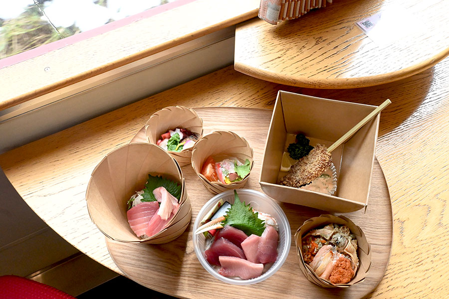 京都の観光列車で新ブランド「都まぐろ」を目と舌で楽しむツアー、解体ショーも | Lmaga.jp