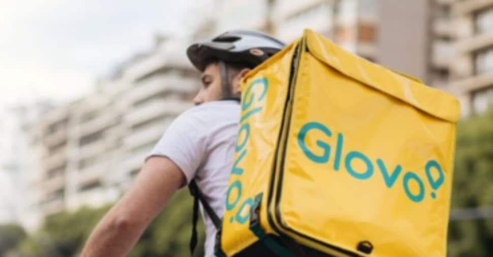 Glovo (Foodinho srl) は、ミラノとイタリア全土でのライダーの搾取に対するギャング行為に対するミラノ検察庁の緊急命令により、司法の管理下に置かれることになる