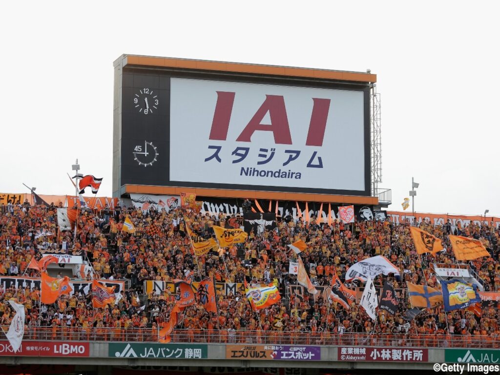 「むっちゃ可愛い」「女神過ぎてノックアウト」清水のホーム開幕戦に来場した美女モデルが話題に - gekisaka.jp