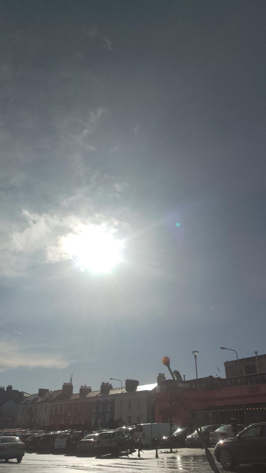 空でこれを見ました、誰でもそれが何であるか知っています